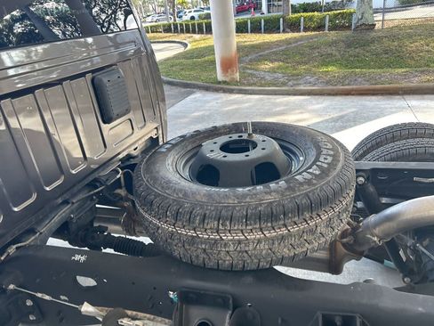 Used 2025 RAM 3500 Tradesman w/ Chrome Appearance Group image 17