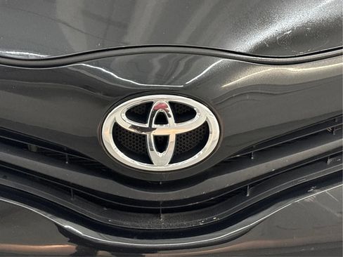 Used 2012 Toyota Yaris SE image 35