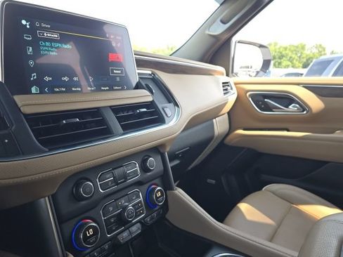 Used 2023 Chevrolet Tahoe Premier w/ Premium Package 2 RWD image 31