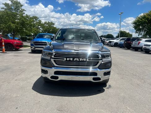 Used 2019 RAM 1500 Laramie AWD/4WD image 8