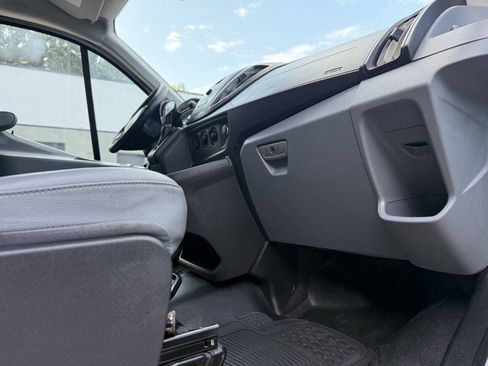 Used 2019 Ford Transit 250 148 Low Roof RWD image 22