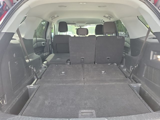 Used 2023 Ford Explorer XLT RWD image 6