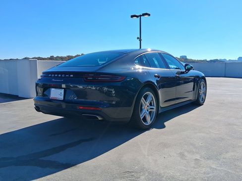 Used 2019 Porsche Panamera 4 image 9