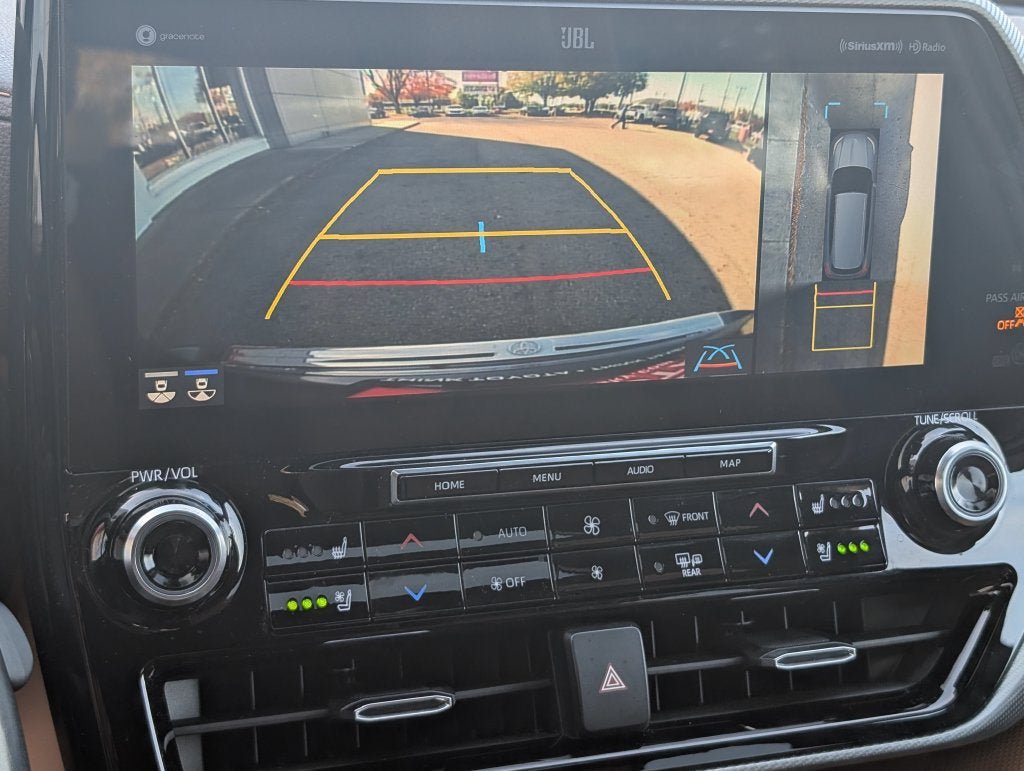Certified 2020 Toyota Highlander Platinum AWD/4WD image 25