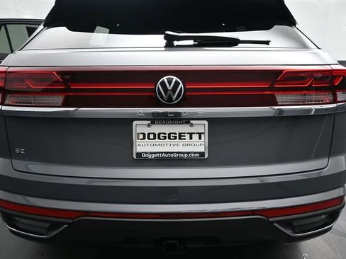 New 2026 Volkswagen Atlas Cross Sport SE FWD image 14