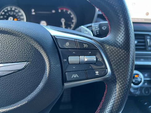 Used 2023 Genesis G70 2.0T w/ Sport Prestige Package image 17