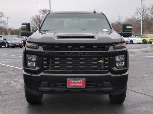 Used 2022 Chevrolet Silverado 2500 Custom w/ Custom Value Package AWD/4WD image 4