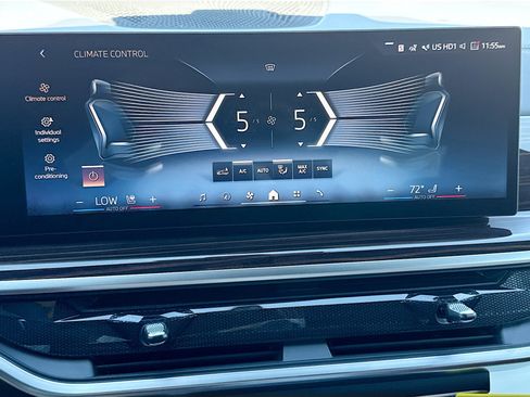 New 2026 BMW X7 xDrive40i w/ Executive Package image 35