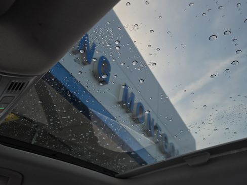 Used 2024 Volkswagen Jetta SE image 23