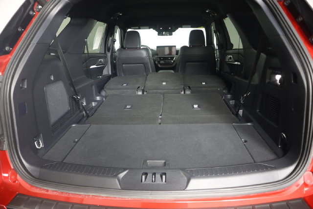 Certified 2025 Ford Explorer ST-Line w/ Premium Package AWD/4WD image 66