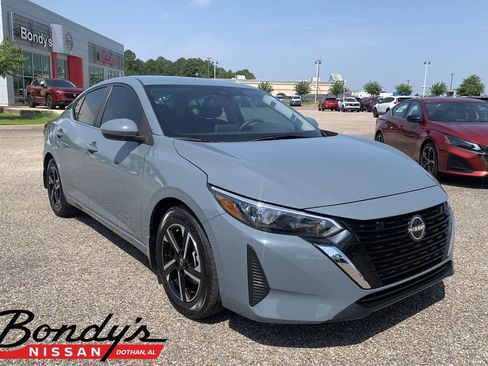 Used 2025 Nissan Sentra SV FWD image 1
