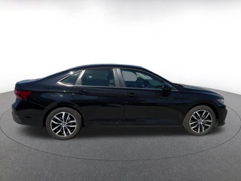 Used 2025 Volkswagen Jetta SE image 16