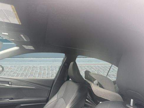 Used 2025 Toyota Camry XSE FWD image 7