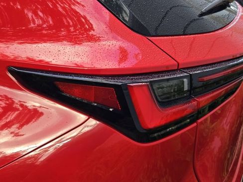 Used 2024 Lexus NX 250 FWD w/ Towing Package (2000 Lbs) image 7