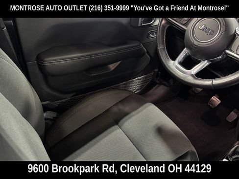 Used 2021 Jeep Wrangler Unlimited Sahara w/ Uconnect 4C Nav & Sound Group AWD/4WD image 41
