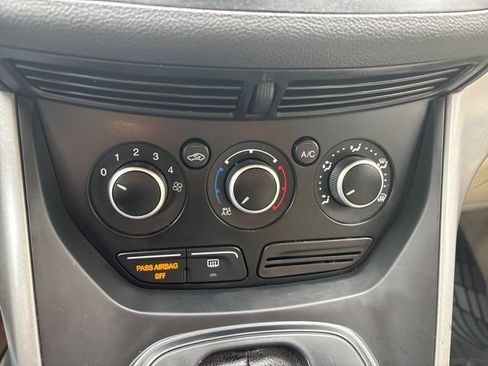 Used 2015 Ford Escape SE FWD image 38
