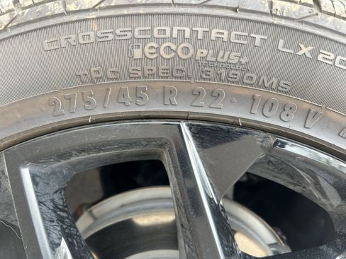 Used 2024 Chevrolet Traverse RS w/ LPO, Floor Liner Package image 10