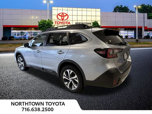 Used 2020 Subaru Outback Limited image 3