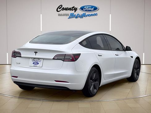 Used 2021 Tesla Model 3 Standard Range Plus image 24