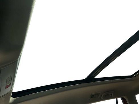 Used 2023 Volkswagen Atlas SE w/ Panoramic Sunroof Package AWD/4WD image 22