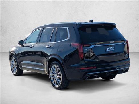 Used 2021 Cadillac XT6 Premium Luxury image 8