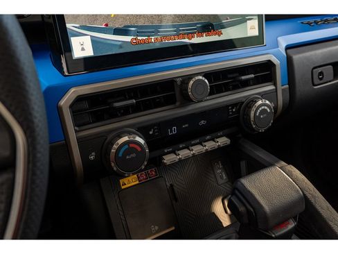 Used 2025 Toyota Tacoma TRD Off-Road w/ TRD Off Road Upgrade Package AWD/4WD image 24