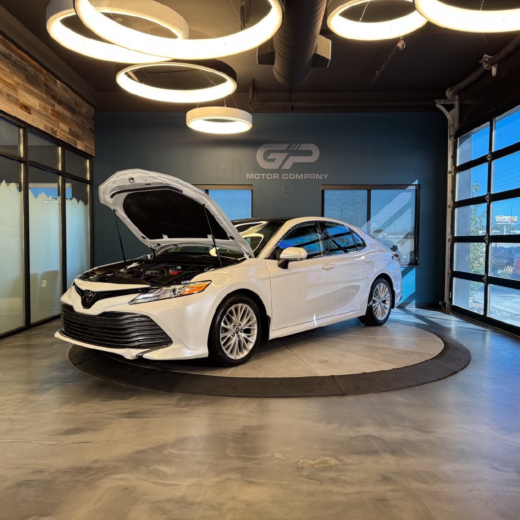 Used 2019 Toyota Camry XLE w/ Navigation Package FWD image 25