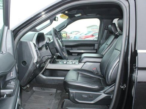Used 2020 Ford Expedition XLT image 8