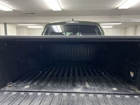 Used 2022 Toyota Tacoma TRD Sport w/ TRD Premium Sport Package AWD/4WD image 25