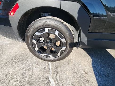 Used 2025 Hyundai Santa Fe SE image 12