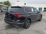 Used 2019 Volkswagen Tiguan SEL image 4