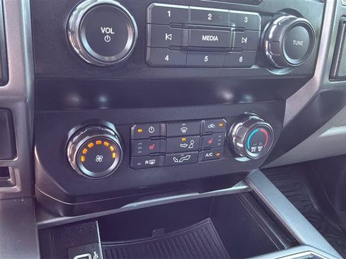 Used 2020 Ford F150 XLT w/ Equipment Group 302A Luxury AWD/4WD image 31