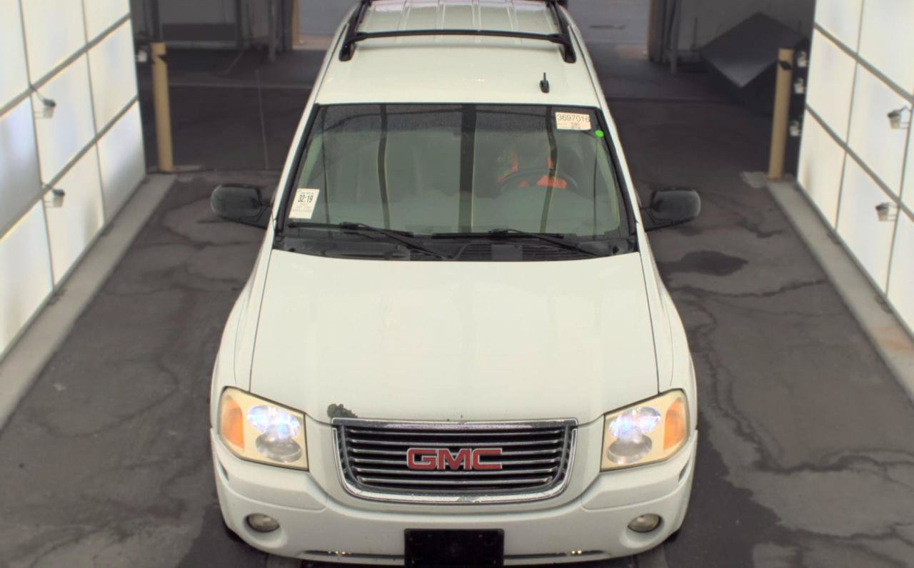 Used 2007 GMC Envoy SLE RWD image 2
