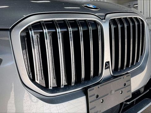 Used 2026 BMW X7 xDrive40i AWD/4WD image 27