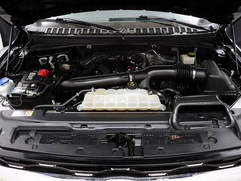 Used 2023 Ford Expedition Limited image 29