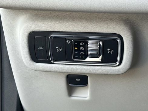 New 2026 Lincoln Nautilus Premier w/ Equipment Group 102A image 32