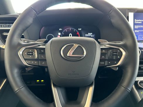 Used 2025 Lexus GX 550 w/ Accessory Package (CT) AWD/4WD image 25