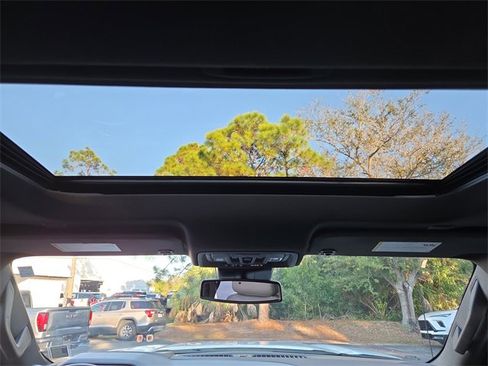 Certified 2023 GMC Sierra 1500 SLT w/ SLT Premium Package image 12