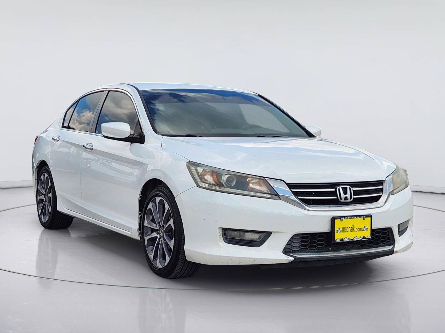 Used 2015 Honda Accord Sport image 3