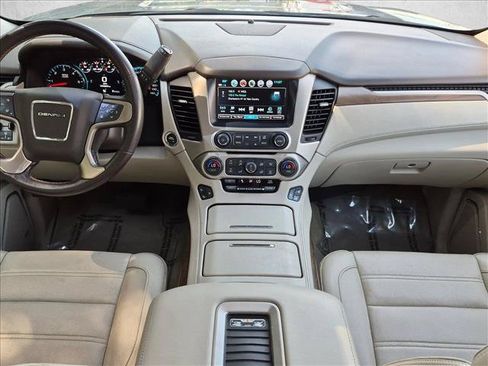 Used 2018 GMC Yukon XL Denali w/ Denali Ultimate Package RWD image 19