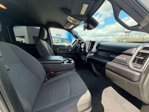 Used 2025 RAM 2500 Big Horn AWD/4WD image 16