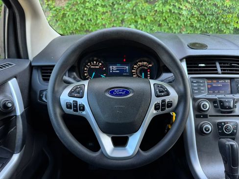 Used 2011 Ford Edge SE FWD image 20
