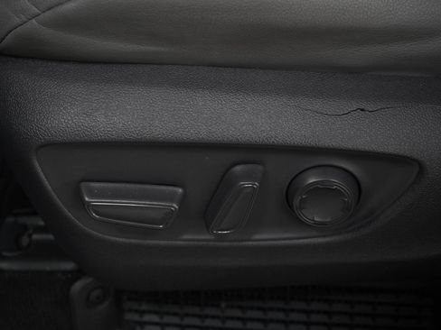 Used 2021 Toyota Sienna XLE AWD/4WD image 24