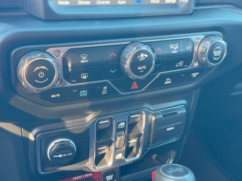 Used 2023 Jeep Wrangler Unlimited Rubicon 4xe image 26