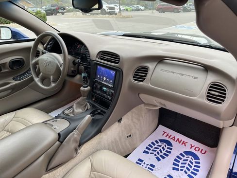 Used 2004 Chevrolet Corvette Convertible w/ Preferred Equipment Group image 20