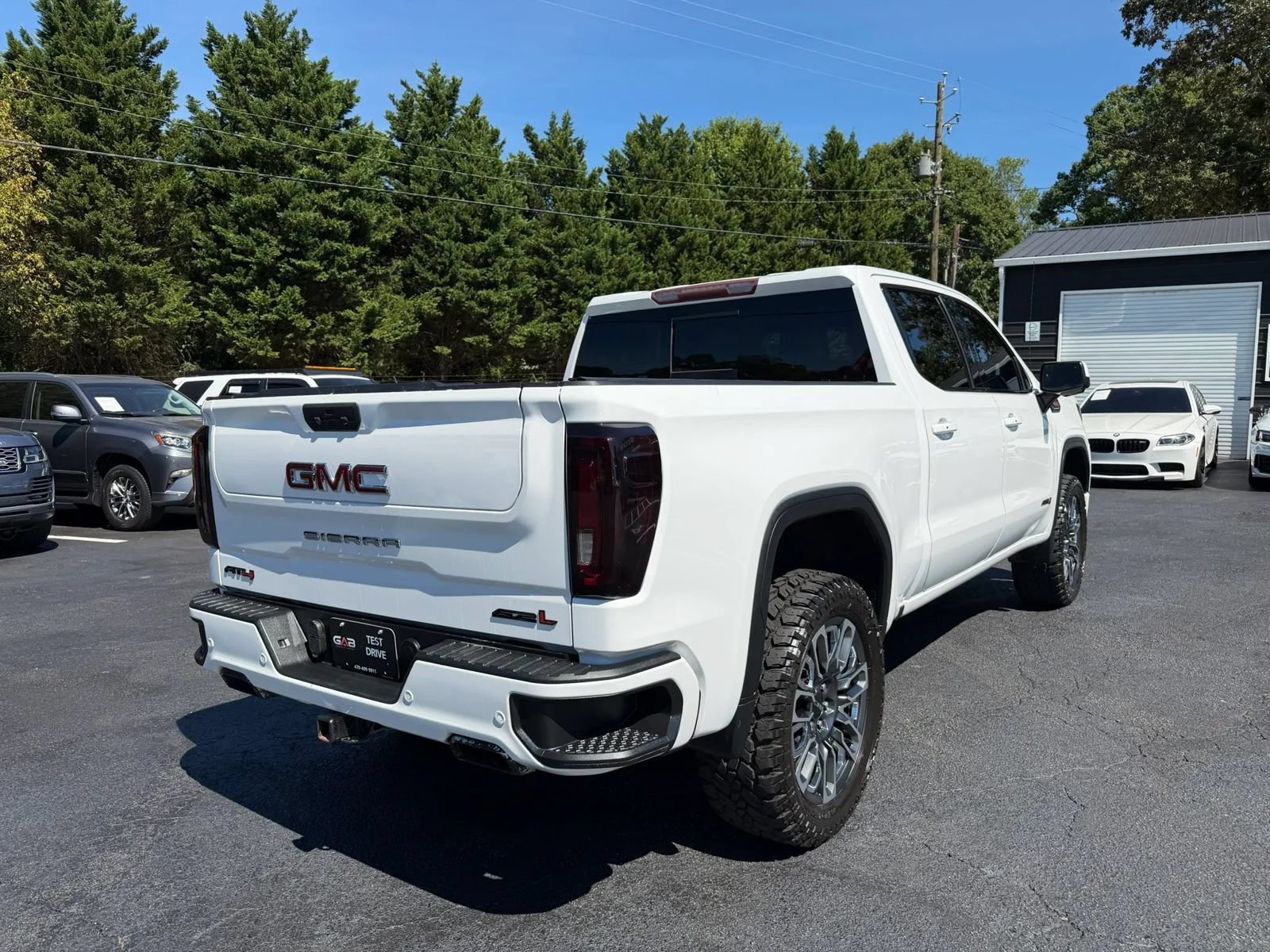 Used 2019 GMC Sierra 1500 AT4 w/ AT4 Premium Package AWD/4WD image 8