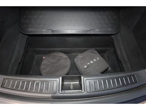 Used 2016 Tesla Model S P90D image 36