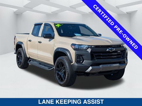 Used 2024 Chevrolet Colorado Trail Boss w/ Technology Package image 2