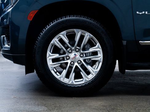 Used 2021 GMC Yukon SLT w/ SLT Premium Package image 7