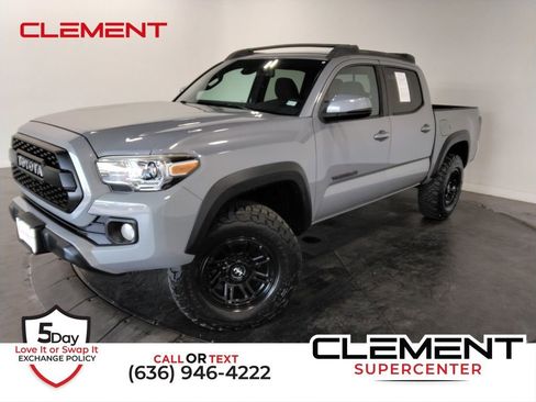 Used 2021 Toyota Tacoma TRD Off-Road image 1